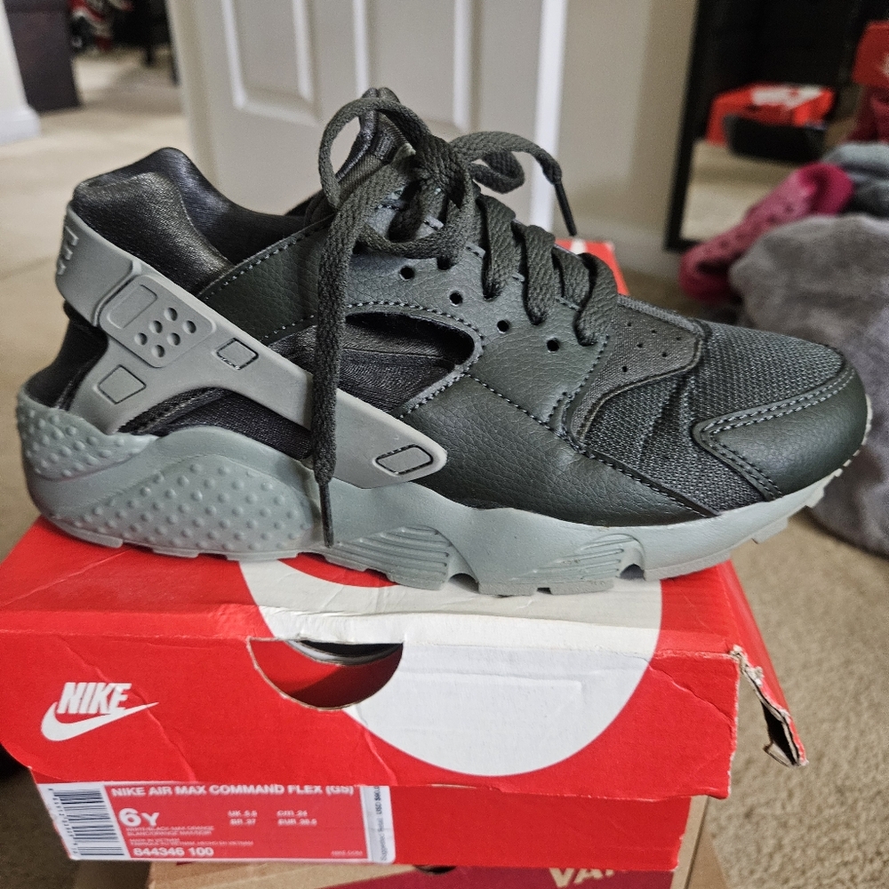 Nike Harrache